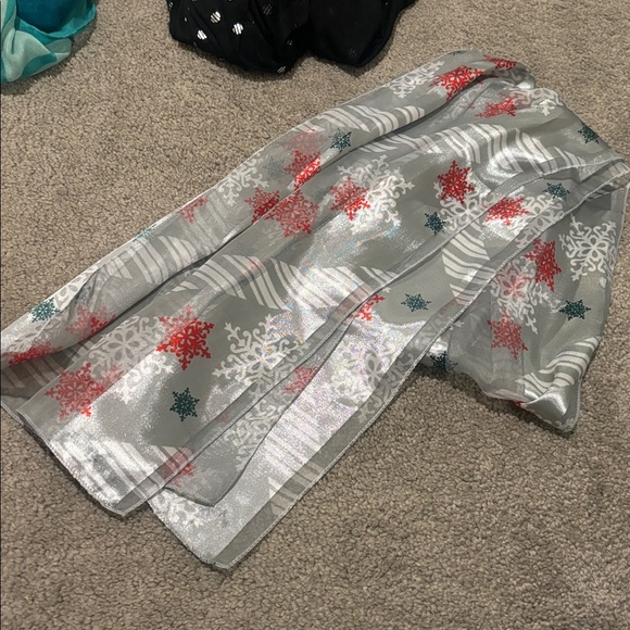 Scarf Bundle - Picture 4 of 8